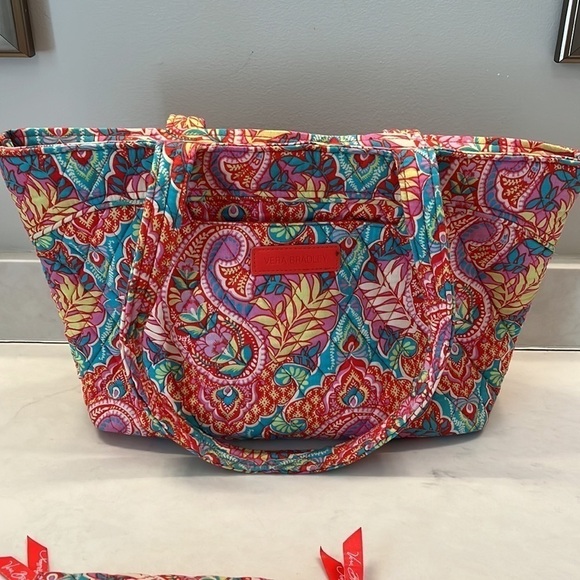 Vera Bradley tote bag, coin purse, wallet set - Picture 4 of 12